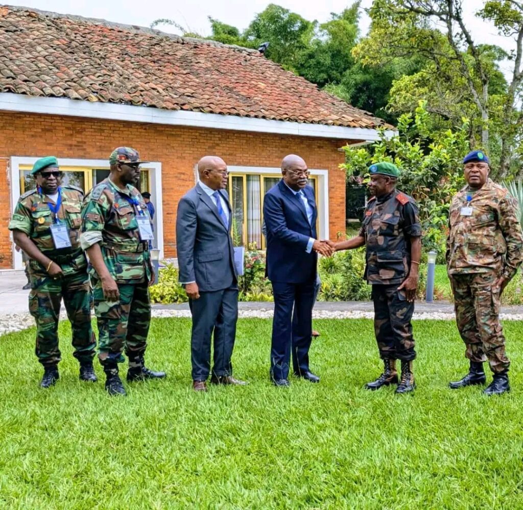 Guerre du M23-RDF : rencontre cruciale à Goma entre la délégation du Général Zoao Lourenço, coordonnateur du MCV-R et le gouverneur Peter Cirimwami 3 17366079662871019956095476924154