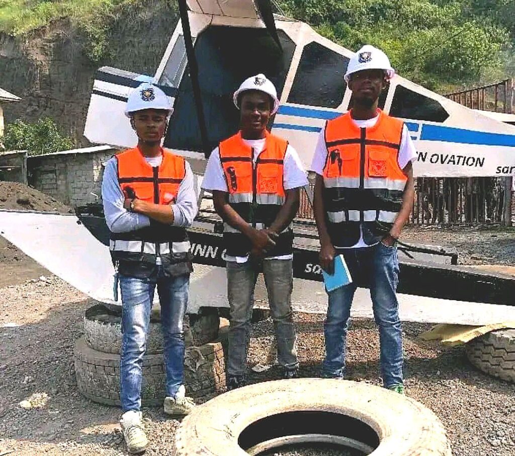 RDC : trois jeunes innovateurs de Goma réalisent le premier essai de leur hydravion sur le Lac Kivu 3 img 20250112 1527238509124367063451839