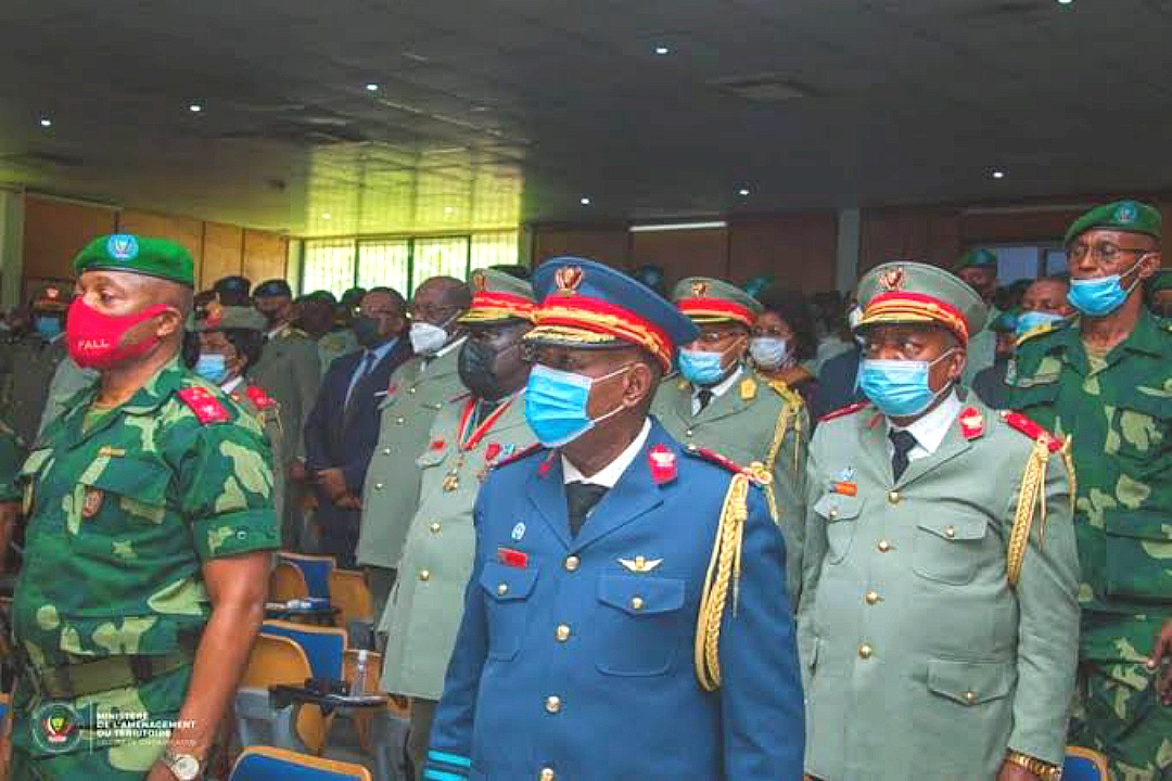 Guerre dans l&rsquo;Est : des officiers FARDC et des proches de Joseph Kabila interdits de quitter le pays
