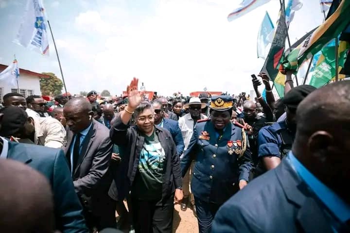 RDC : Judith Suminwa promet une revalorisation salariale pour policiers et militaires à Bandundu 1 IMG-20250317-WA0020